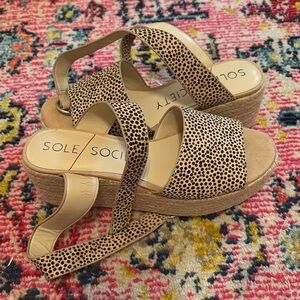 Leopard sandals